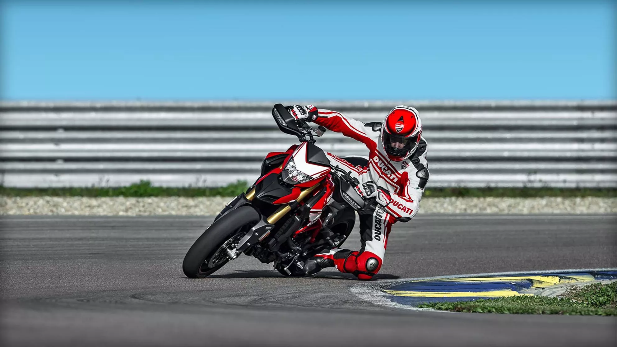 Ducati Hypermotard 939 SP - Obrázek 11